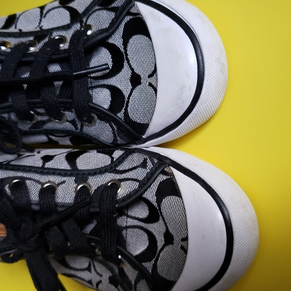 coach shoes - Picture 7 of 11